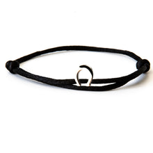 Afbeelding in Gallery-weergave laden, Horseshoe Black