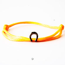 Afbeelding in Gallery-weergave laden, Horseshoe Orange